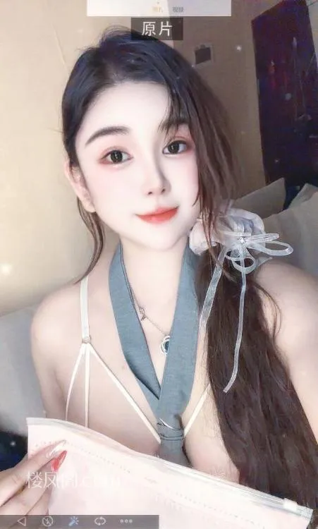 深圳-二刷福田巨乳御姐佩奇- 附近嫩妹兼职上门服务