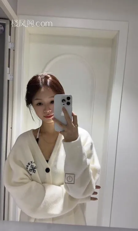 深圳-南山留深小妹- 附近嫩妹兼职上门服务