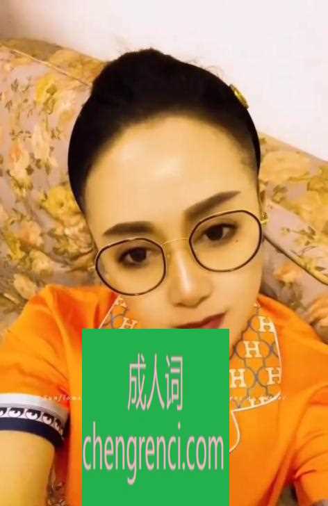 大连 服务项目： 价位是一百五两百三百的，150是快活儿，带口活的是200丝袜，漫游，300是一小时可做两次戴套。 真实本人照片 - 成人词资源网
