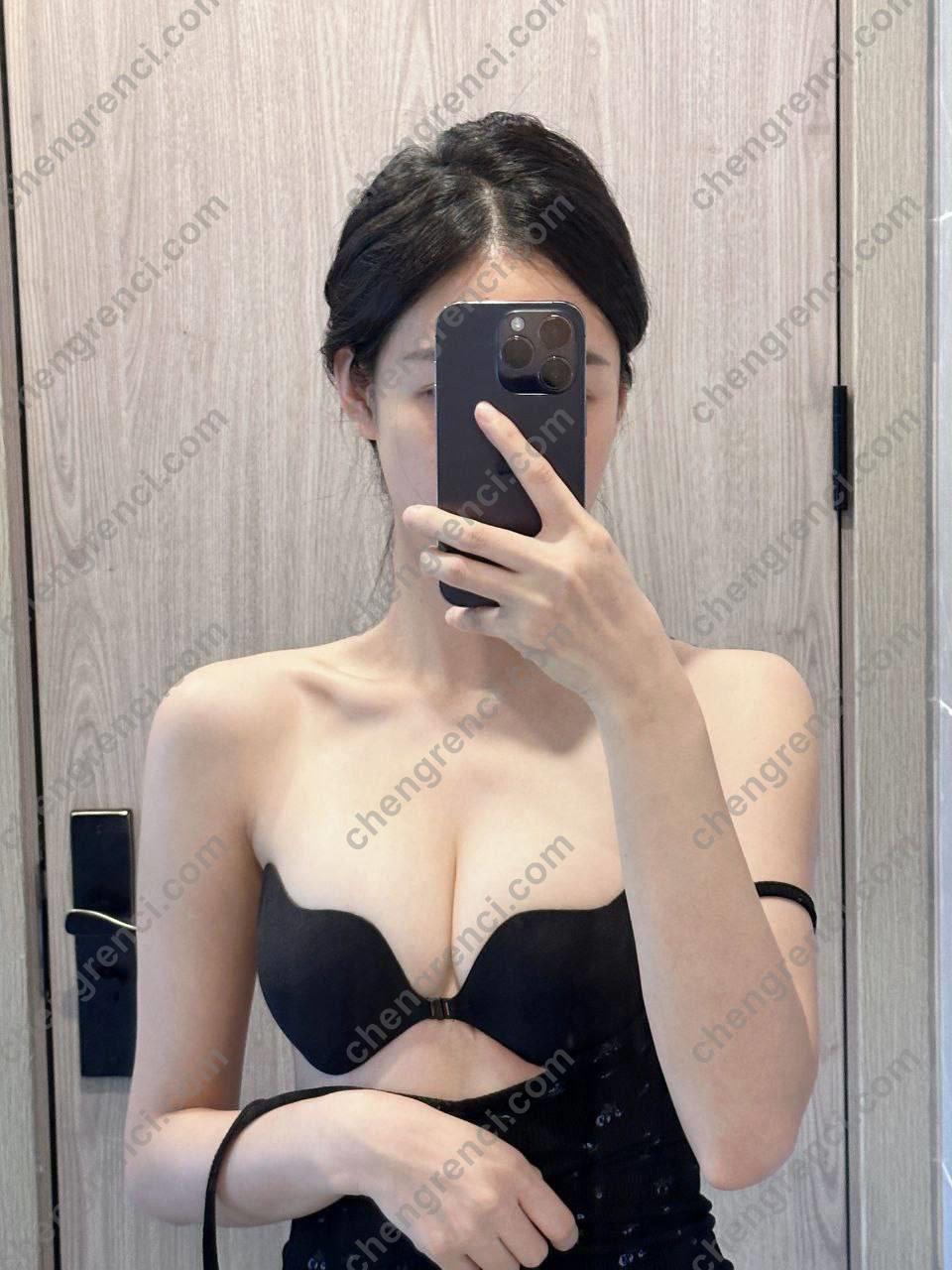 深圳-雨儿- 附近嫩妹兼职上门服务