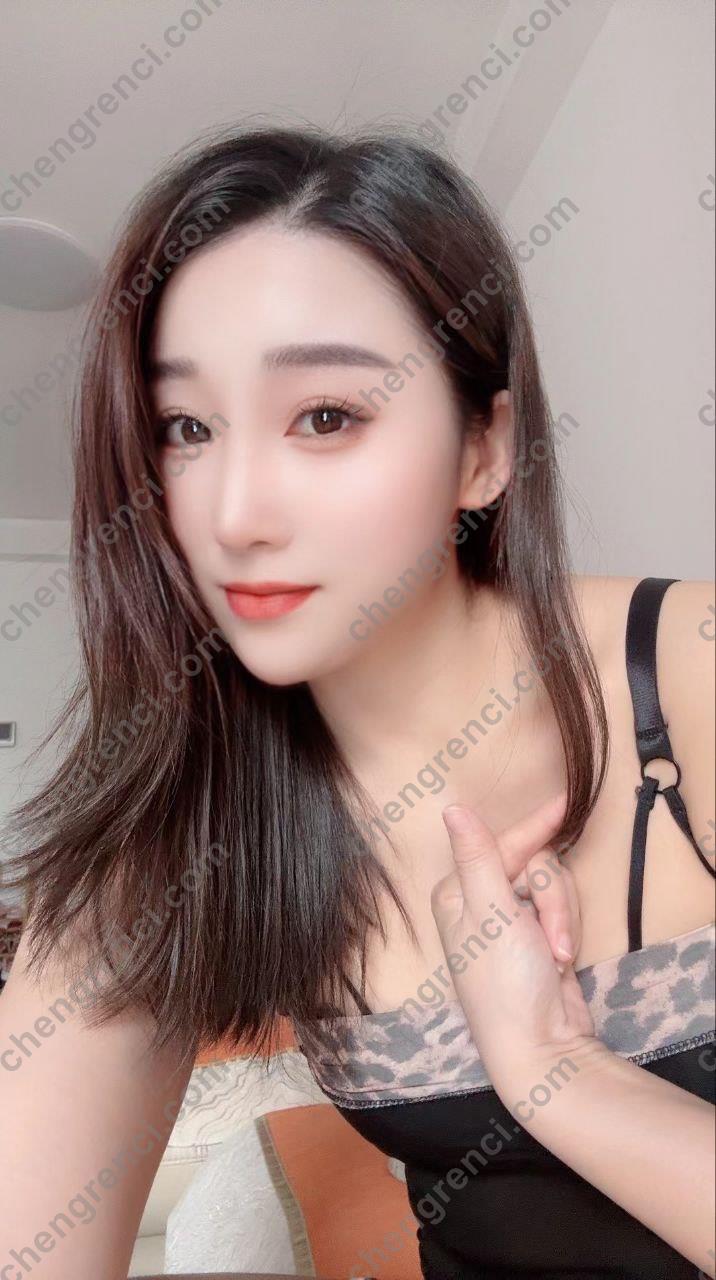 广州-天河 小雪- 附近嫩妹兼职上门服务