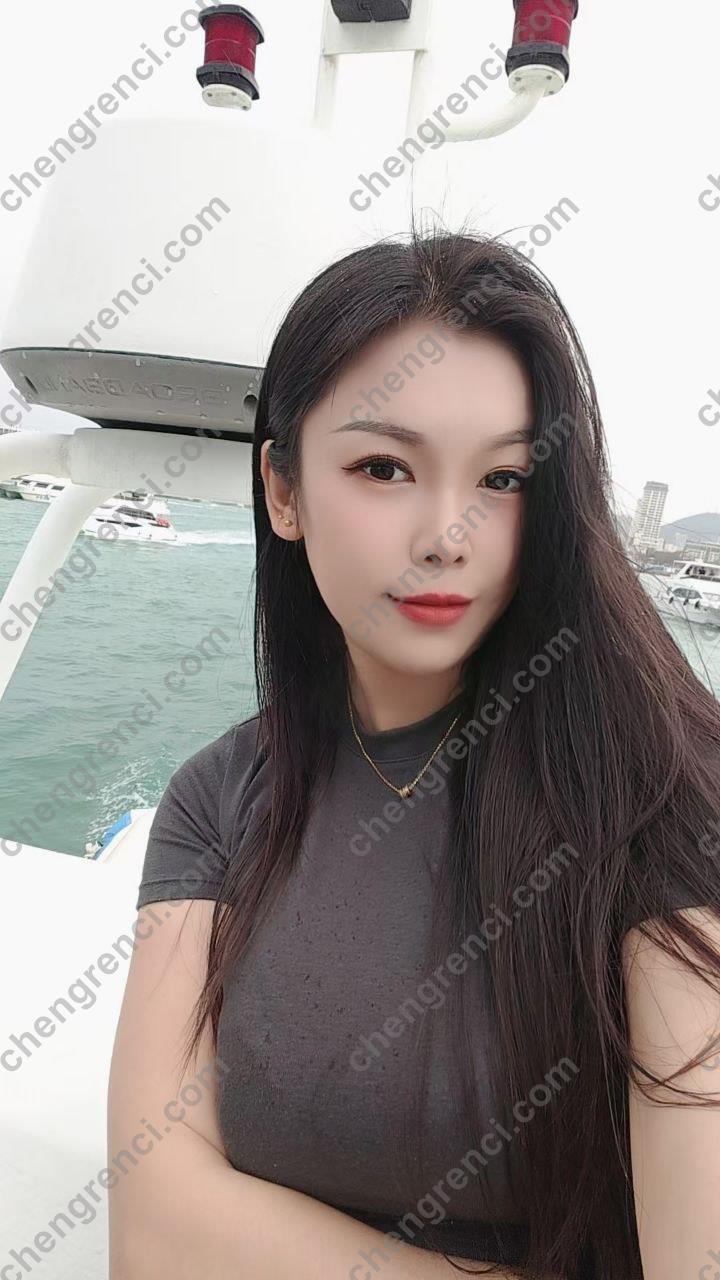 广州-黄埔 雪儿- 附近嫩妹兼职上门服务
