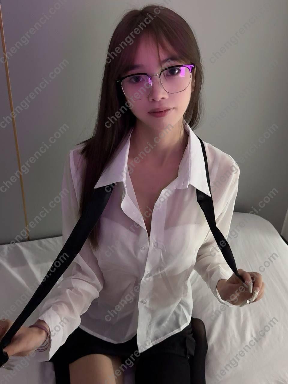 广州-天河 瑶瑶- 附近嫩妹兼职上门服务