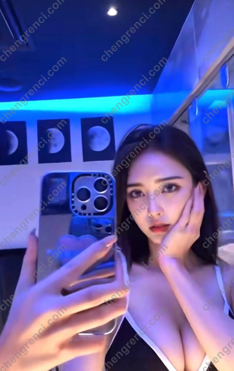广州-天河 娜娜- 附近嫩妹兼职上门服务
