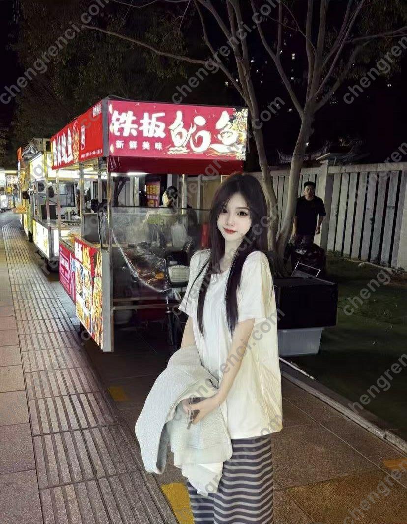 深圳 丝袜制服,六九,千元内,小雨,新人,无套口,气质,温柔,胸推,舌吻,舔咪咪,舔蛋蛋,调情,鸳鸯浴,龙华 真实本人照片 - 成人词资源网