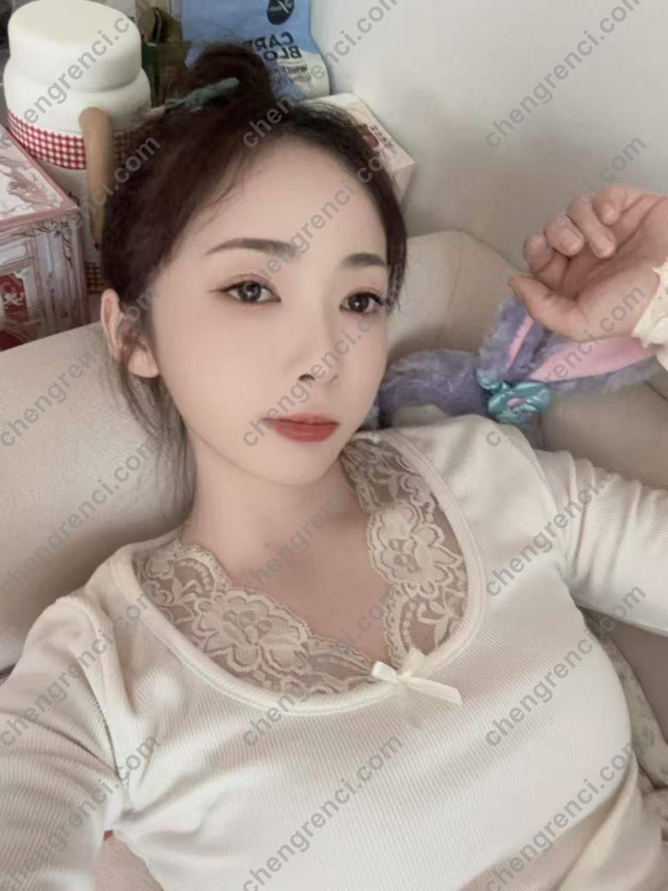 深圳-小辣椒- 附近嫩妹兼职上门服务