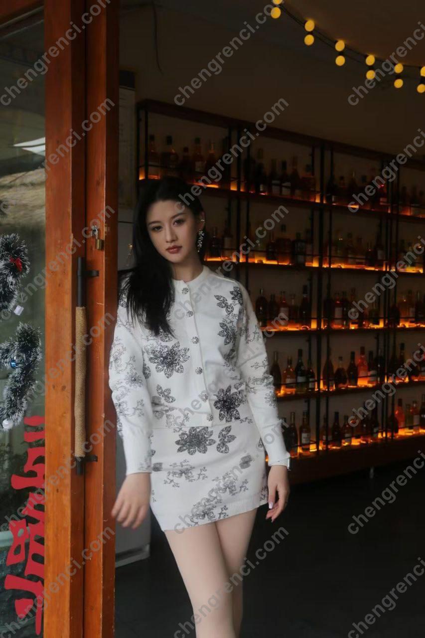 深圳 嫩姐 真实本人照片 - 成人词资源网
