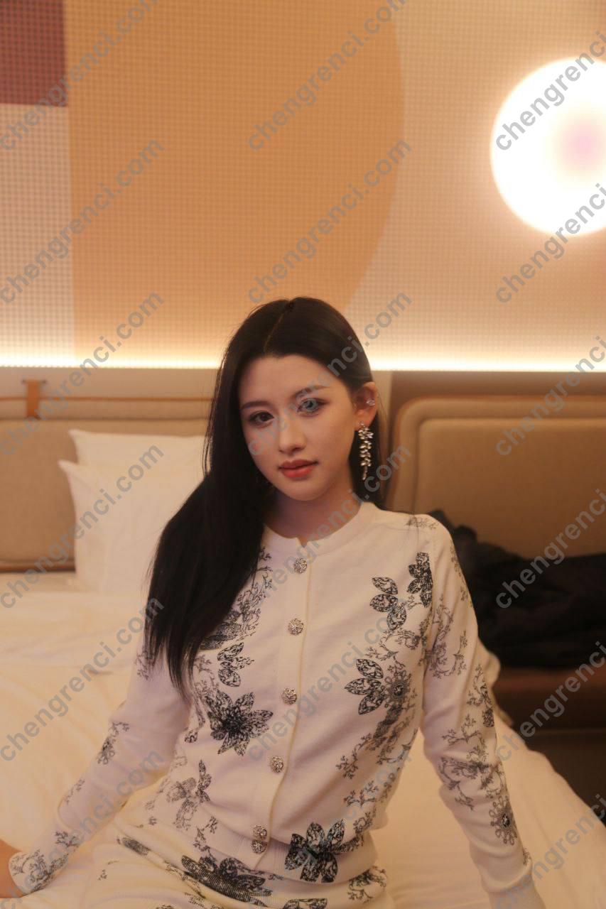 深圳 嫩姐 真实本人照片 - 成人词资源网