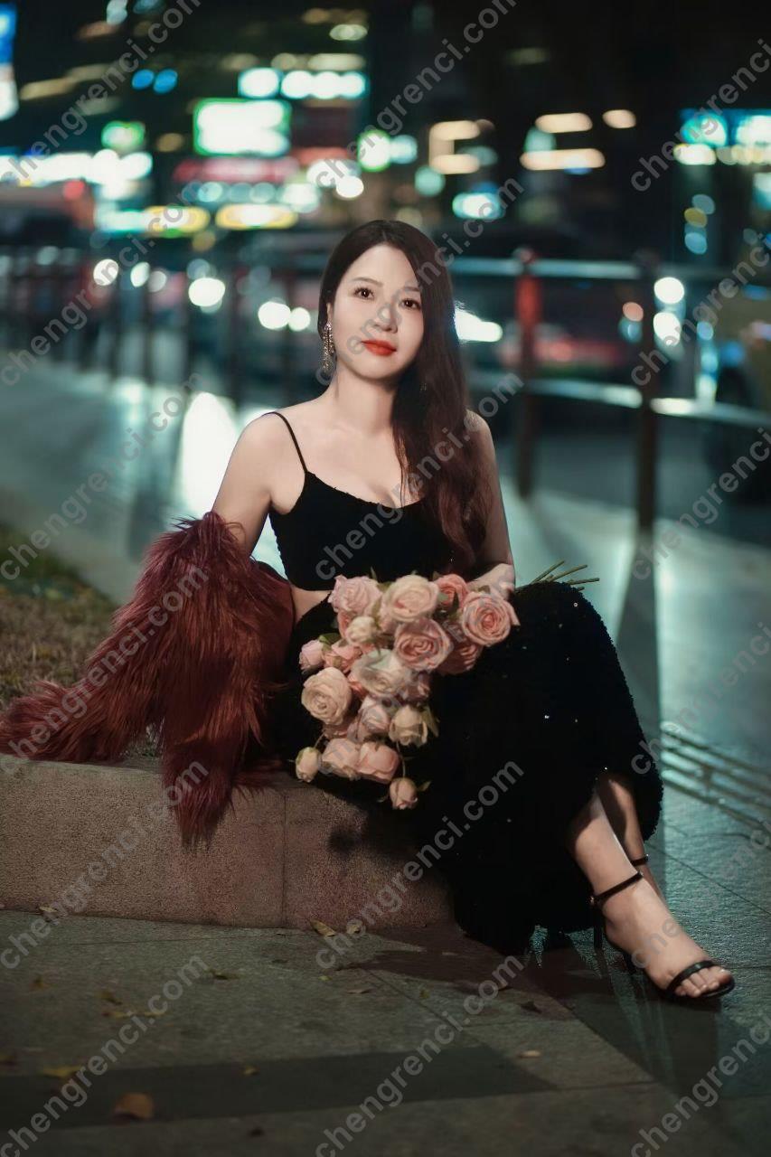 深圳-福田 莎莎- 附近嫩妹兼职上门服务