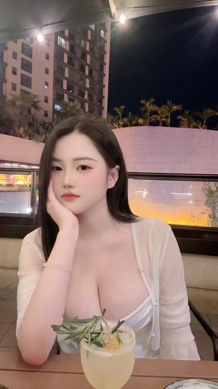 广州-广佛 多多- 附近嫩妹兼职上门服务