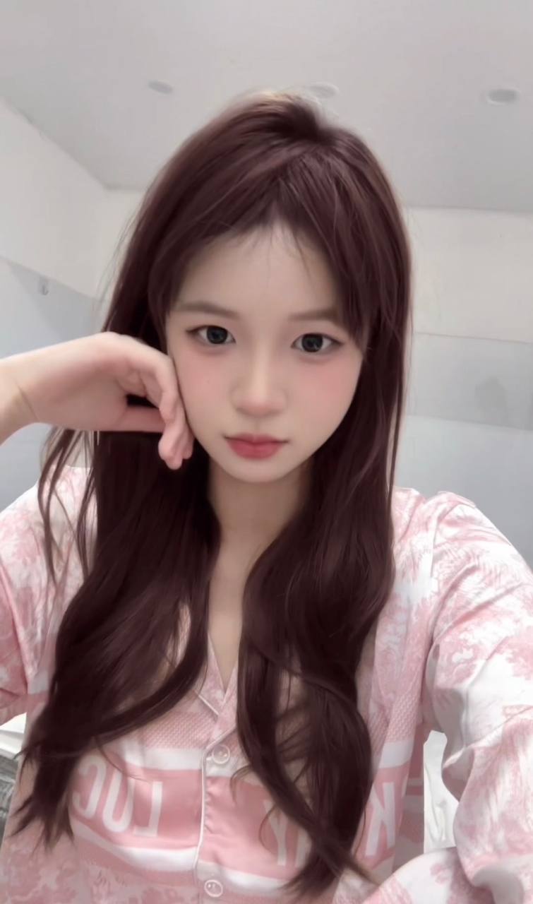 广州-天河 芒果- 附近嫩妹兼职上门服务