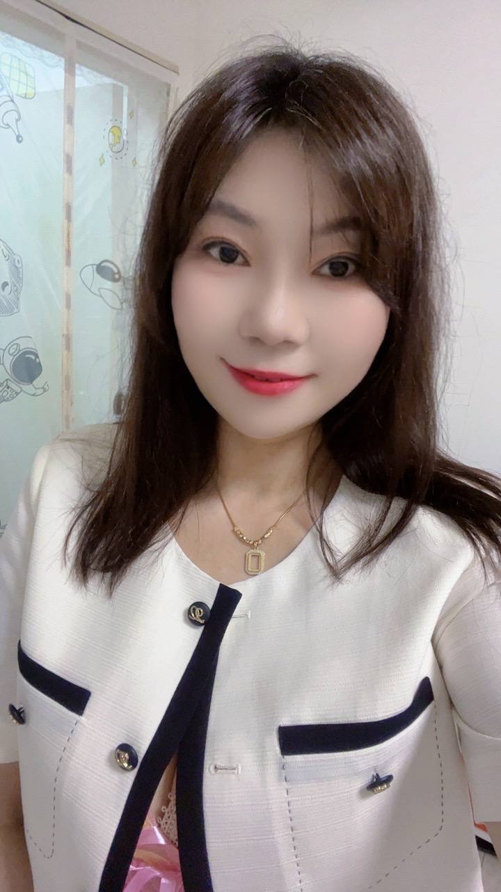 广州-越秀 梦梦- 附近嫩妹兼职上门服务