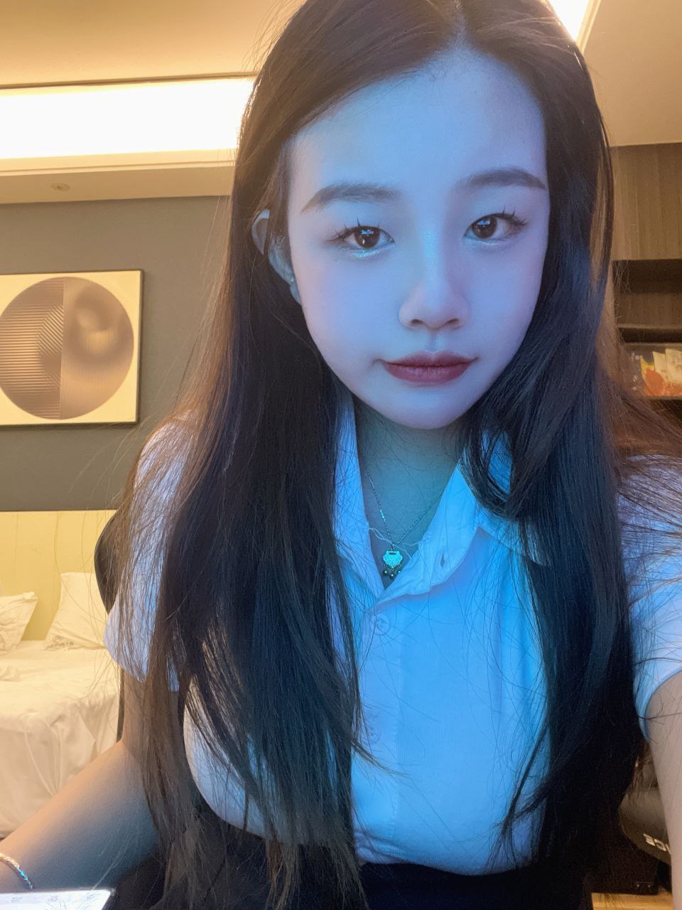 成都-精选帖子- 附近嫩妹兼职上门服务